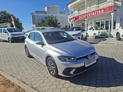 Usado VW Polo Life 95 HP (69 kW) 2021 Cinza Citadino