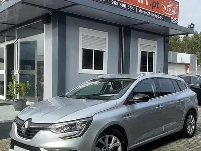 Cinzento Usado 2020 Renault Mégane IV Carrinha | € 16.870 (Preço elevado)