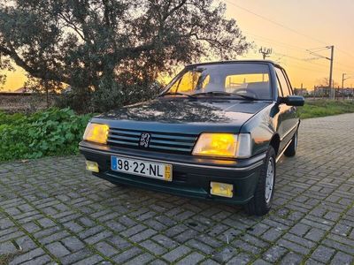 Peugeot 205