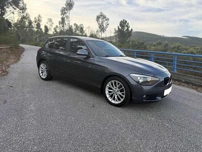 Cinzento Usado 2013 BMW 118 Citadino | € 12.500 (Super Preço)