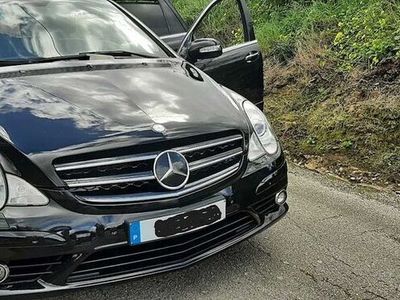Usado 2009 Mercedes R320 Monovolume | € 13.900
