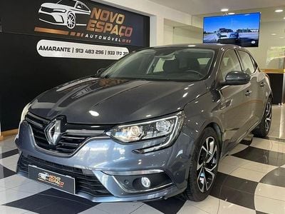 Cinza Usado 2016 Renault Mégane III | € 15.950