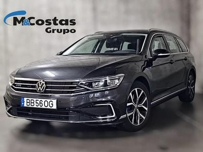 Cinzento Usado 2023 VW Passat GTE Carrinha | € 34.500