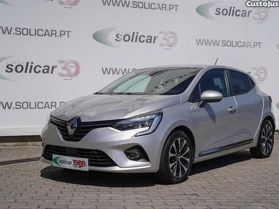 Cinza Usado 2021 Renault Clio V LIMITED Citadino | € 12.500 (Preço justo)