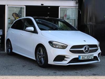 Branco Usado 2020 Mercedes B200 AMG line Monovolume | € 25.900