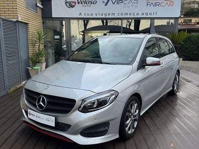 Usado Mercedes B180 AMG line 109 HP (80 kW) 2015 Cinza prata Monovolume