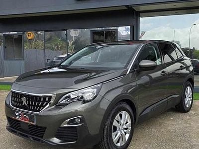 Usado Peugeot 3008 130 HP (95 kW) 2019 Cinzento SUV