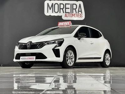 Usado Renault Clio V LIMITED 100 HP (73 kW) 2024 Amarelo