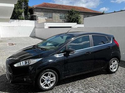 Preto Usado 2015 Ford Fiesta Titanium Citadino | € 6.800 (Super Preço)