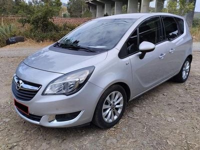 Cinza Usado 2015 Opel Meriva Monovolume | € 8.500 (Preço justo)