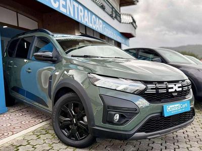 Usado Dacia Jogger Extreme 101 HP (74 kW) 2023 Verde Monovolume