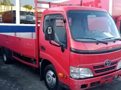Vermelho Usado 2009 Toyota Dyna Pickup | € 21.200