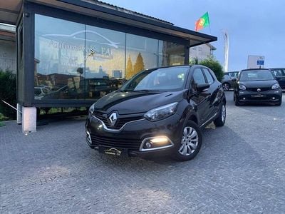 Usado Renault Captur 90 HP (66 kW) 2016 Preto SUV