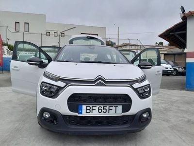 Branco Usado 2021 Citroën C3 Shine Citadino | € 19.500