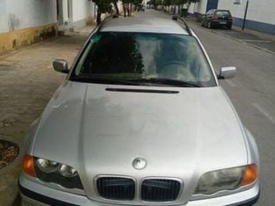 Usado 2001 BMW 320 Sedan | € 2.000 (Super Preço)