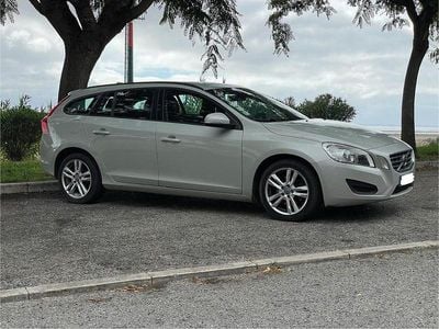 Usado 2012 Volvo V60 Momentum Carrinha | € 8.000 (Bom preço)