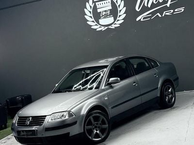 Cinza Usado 2002 VW Passat Sedan | € 3.999 (Preço justo)