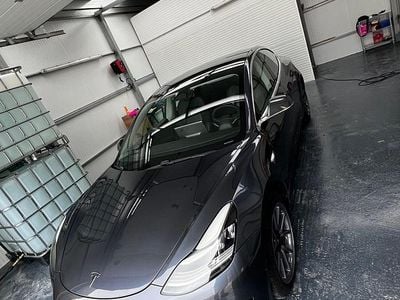 Usado Tesla Model 3 Standard Range 208 kW (283 HP) 2020 Azul Sedan
