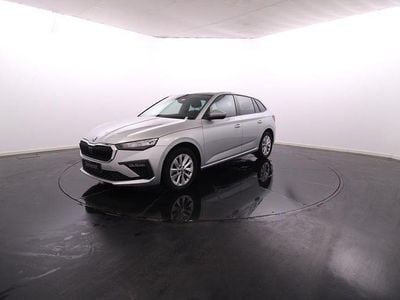 Cinza Usado 2024 Skoda Scala Ambition Citadino | € 23.450 (Preço elevado)