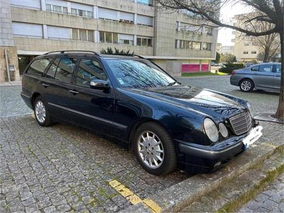 Mercedes E270
