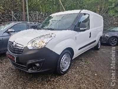 usado Opel Combo VAN 1.6 CDTI 105cv Gasóleo