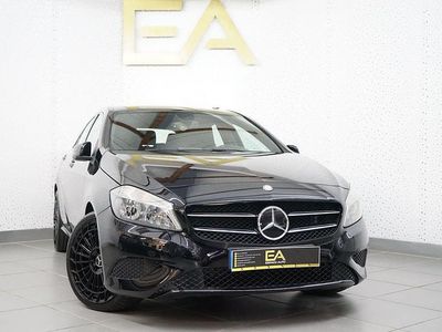 Preto Usado 2013 Mercedes A180 | € 14.980