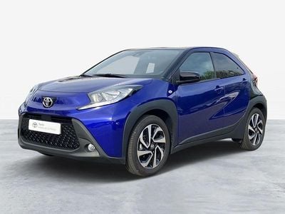 Azul (pintura metalizada) Usado 2024 Toyota Aygo X Pulse SUV | € 19.250 (Preço elevado)
