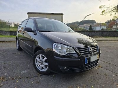Usado 2005 VW Polo Sedan | € 4.970 (Caro)