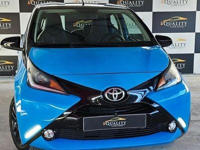 Usado Toyota Aygo X-cite 69 HP (50 kW) 2016 Azul Citadino