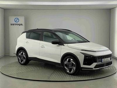 Usado Hyundai Bayon Premium 102 HP (75 kW) 2025 Branco SUV