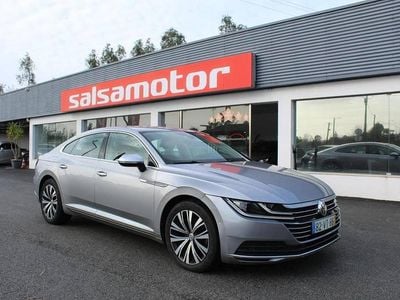 Usado VW Arteon Elegance 150 HP (110 kW) 2018 Cinza Citadino