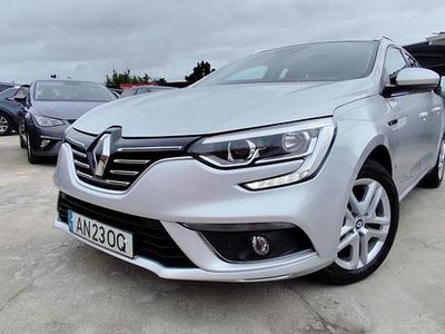 Usado Renault Mégane IV 110 HP (80 kW) 2018 Cinzento Carrinha