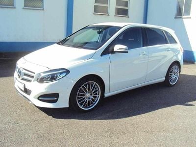 Branco Usado 2016 Mercedes B180 Monovolume | € 12.950 (Preço justo)