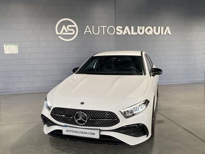 Branco Usado 2023 Mercedes A200 AMG line Sedan | € 36.900