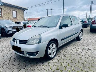 Cinza Usado 2007 Renault Clio II SE Citadino | € 1.890 (Super Preço)
