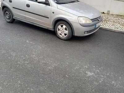 Usado 2002 Opel Corsa Sedan | € 1.000 (Super Preço)