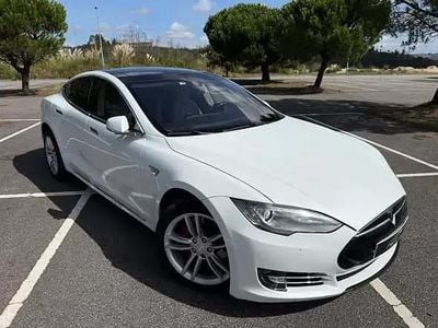 Branco Usado 2015 Tesla Model S Citadino | € 28.500