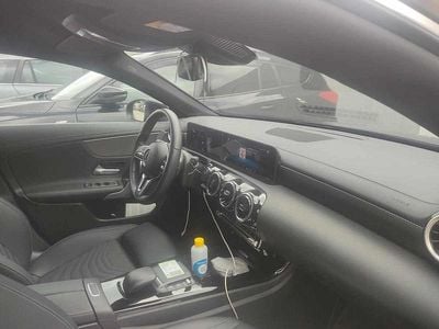 Usado Mercedes CLA250e 218 HP (160 kW) 2023 Preto Sedan