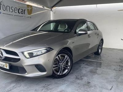 Cinzento Usado 2020 Mercedes A250 | € 24.990 (Preço justo)