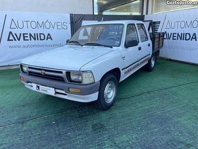 Usado Toyota HiLux 83 HP (61 kW) 1993 Branco Pickup