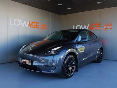 Cinzento Usado 2023 Tesla Model Y SUV | € 40.800 (Preço elevado)