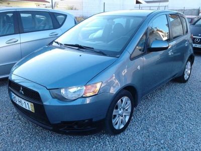 usado Mitsubishi Colt 1.1 Inform RCD/AC (75cv) (5p)