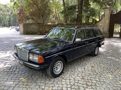 Usado Mercedes 300 88 HP (64 kW) 1978 Carrinha
