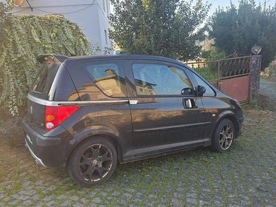 Usado 2006 Peugeot 1007 Monovolume | € 1.850