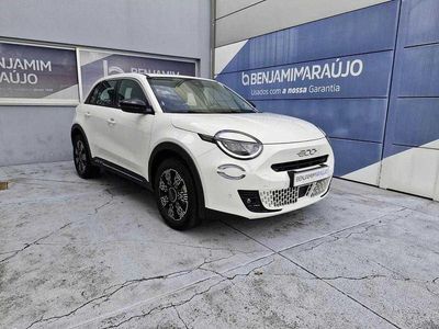 Usado Fiat 600 145 HP (106 kW) 2025 Branco SUV