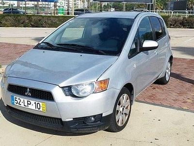 Usado 2011 Mitsubishi Colt Sedan | € 5.900