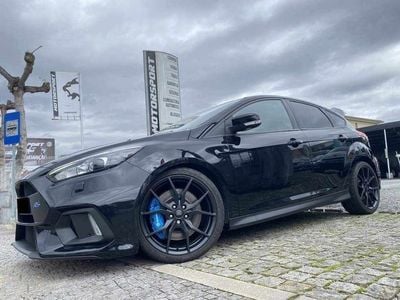 Preto Usado 2016 Ford Focus RS Citadino | € 44.990