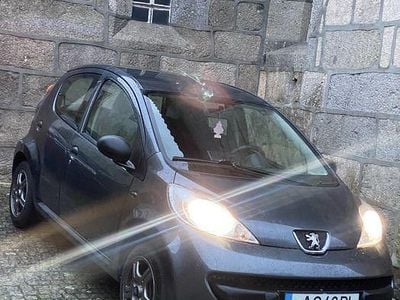 Usado Peugeot 107 70 HP (51 kW) 2008 Citadino
