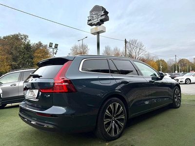 Azul Usado 2024 Volvo V60 Plus Carrinha | € 44.750 (Preço elevado)