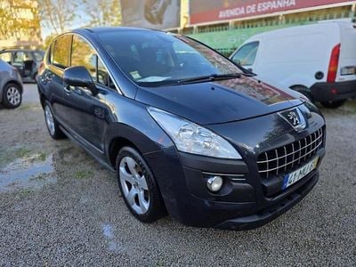 Cinzento Usado 2012 Peugeot 3008 SUV | € 8.900 (Preço justo)